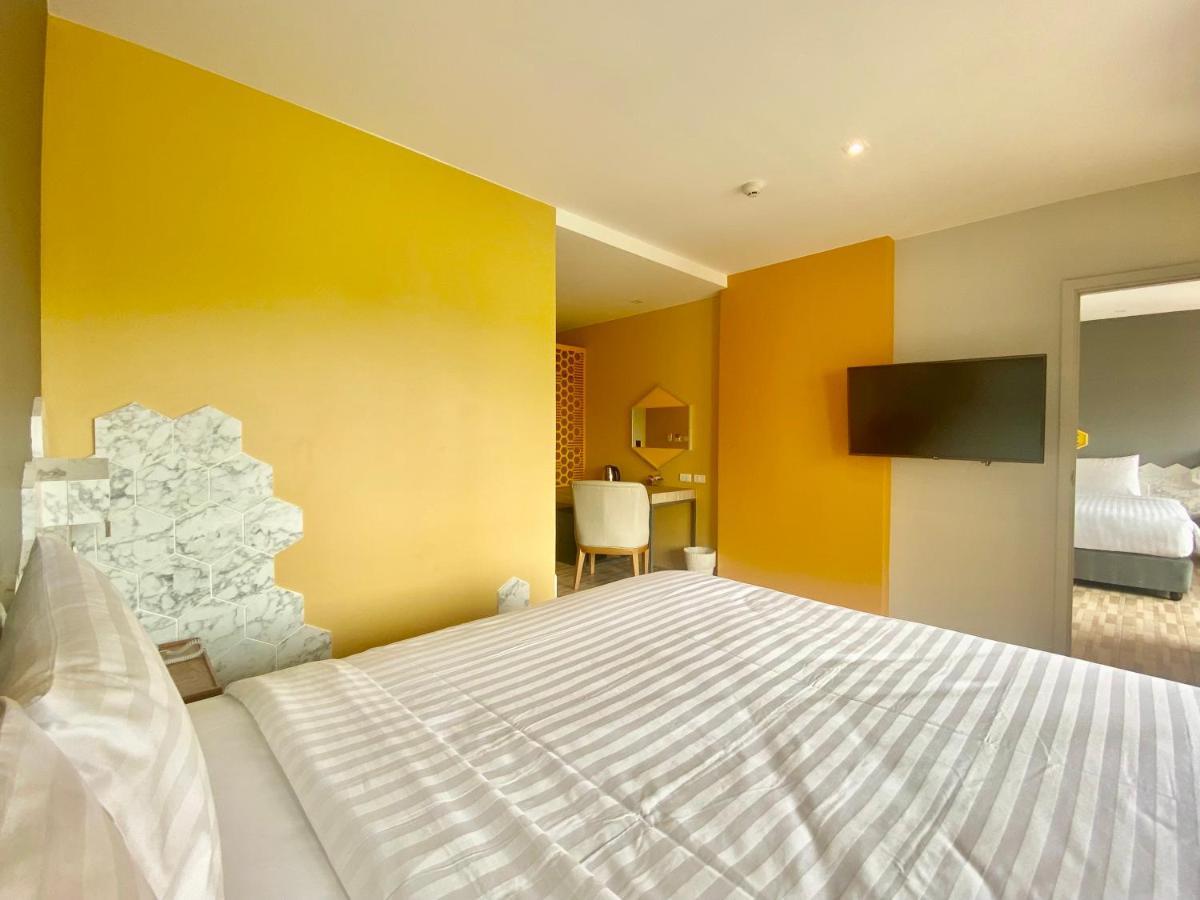 Beehive Boutique Hotel Пхукет Экстерьер фото