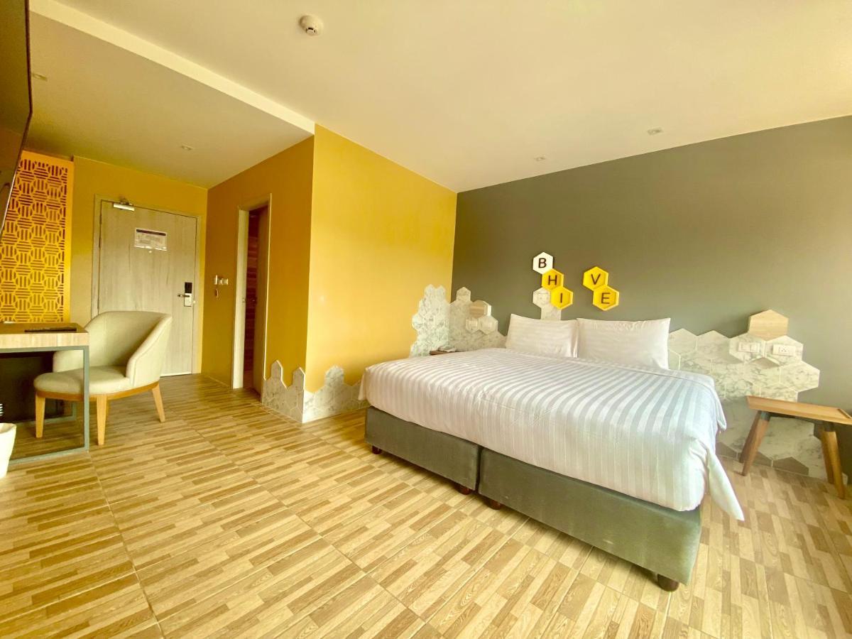 Beehive Boutique Hotel Пхукет Экстерьер фото