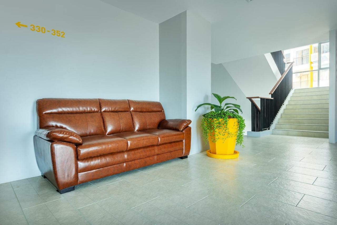 Beehive Boutique Hotel Пхукет Экстерьер фото