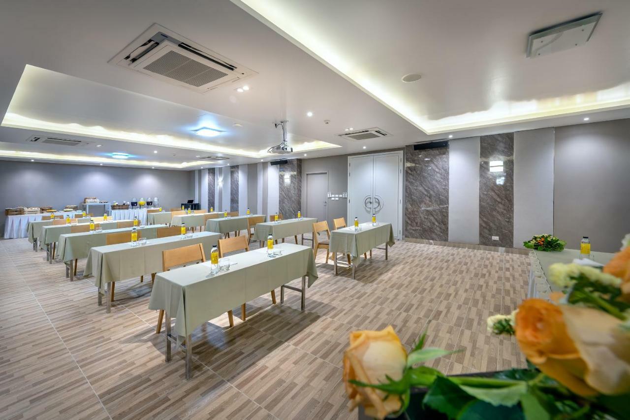 Beehive Boutique Hotel Пхукет Экстерьер фото